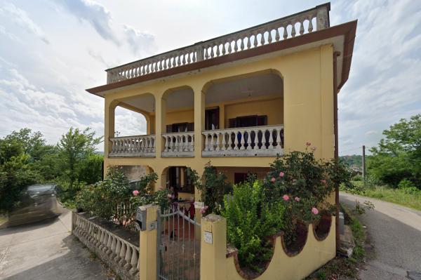 Porzione di Casa in Vendita a Torrice Via San Martino 