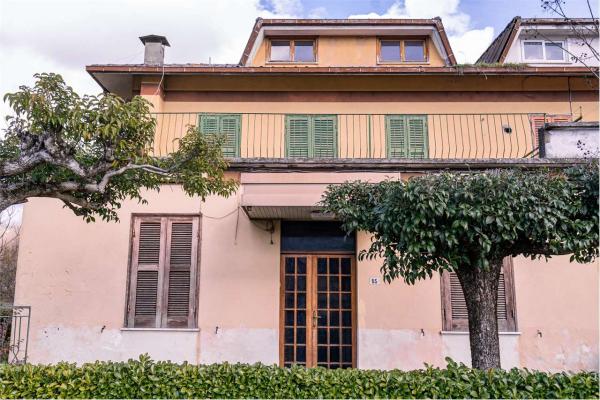 Porzione di Casa in Vendita a Fiuggi Via Capo I Prati 