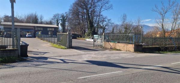 Negozio in Affitto a Frosinone Via Casilina Nord 